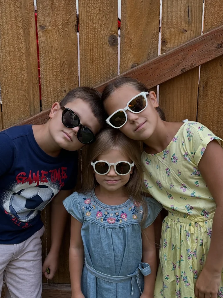 toddler sunglasses​