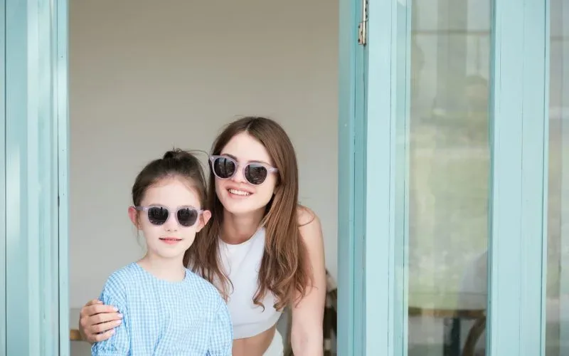 KiGO California kids' sunglasses purple color.
